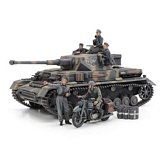 Tamiya 25209 German Tank Panzerkampfwagen IV Ausf. G Early Prod and Motorcycle Set